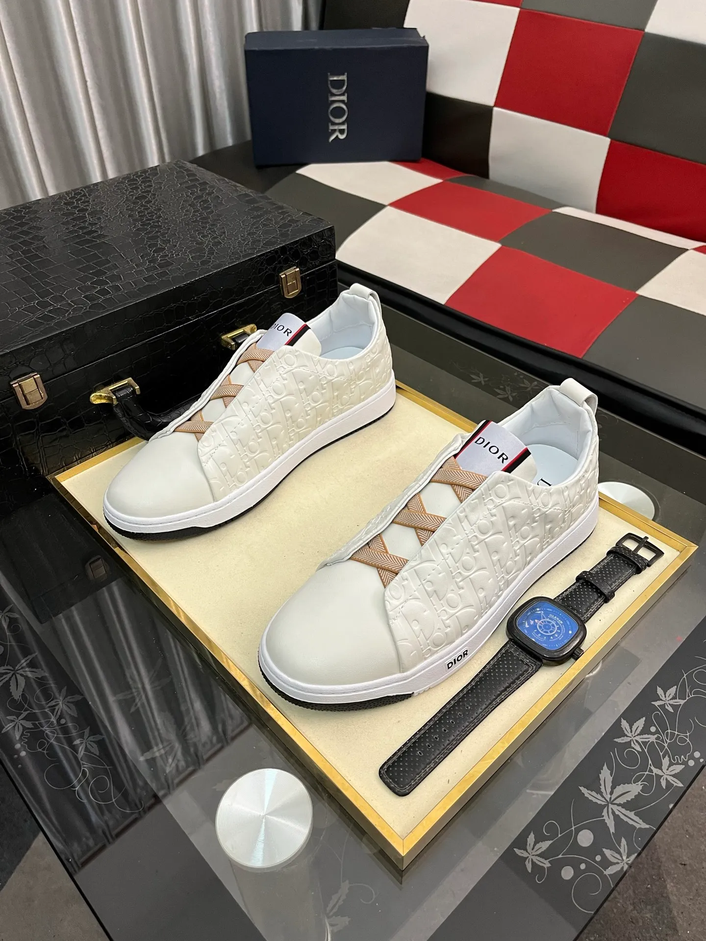 Men's Men's Shoes 💰458⌚️⌚️[Dior] Dior's new casual men's shoes are on the market in Hong Kong counters. The official website is 1:1 production. Original Italian materials. Designed by European and American masters. Perfect shape to create counter quality. Solid color rubber wear-resistant outsole and classic dazzling head! Super versatile and very comfortable. High-end without losing taste, fashionable and novel! ! Absolute focus! Code number: 38-442️⃣Colors available